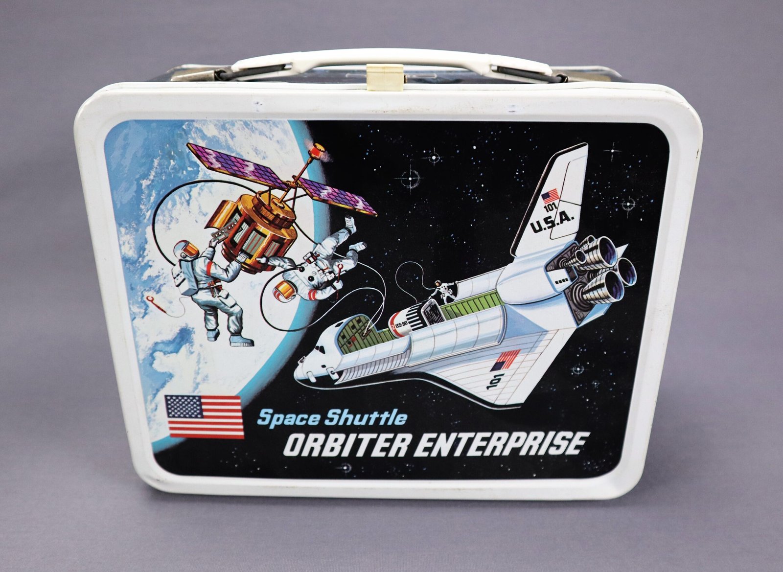 Lunch Box, Space 